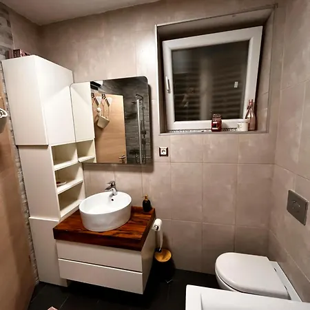 Tea Apartment *